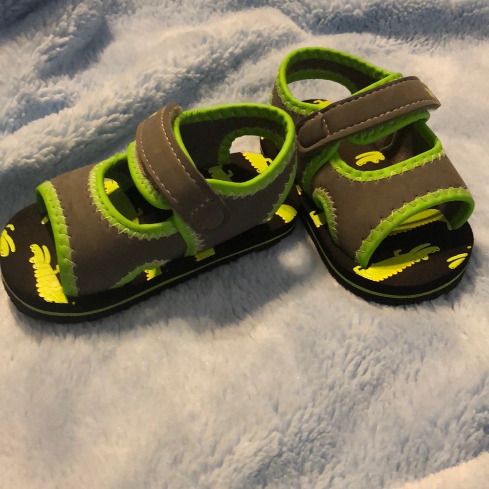 Carter’s Grey, black, green alligator sandals